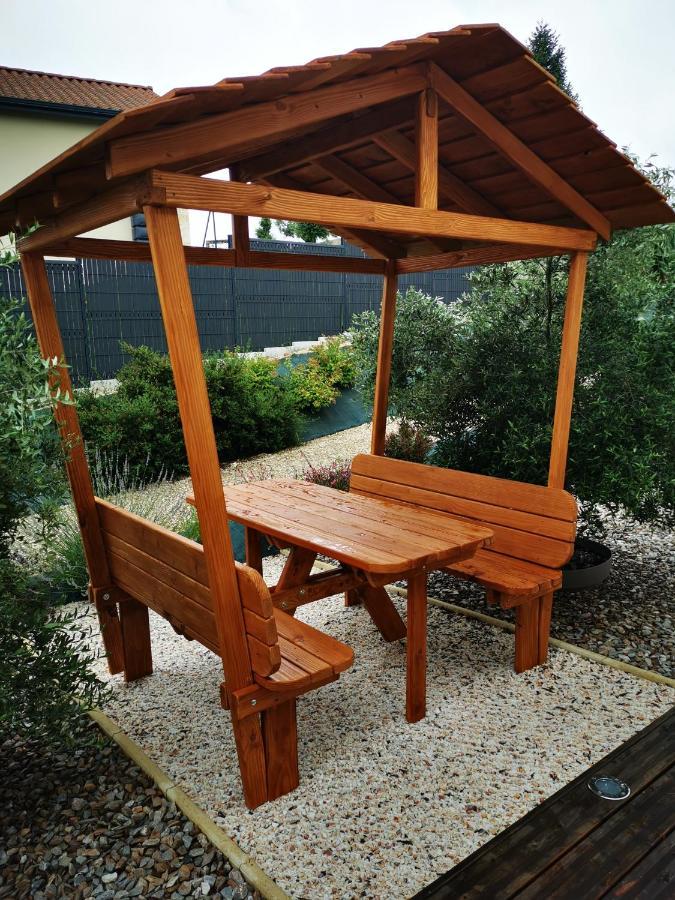 Notre Bastide Maison et table d'hôtes sur réservation, PISCINE et JACUZZI Marcillac-Saint-Quentin Exterior foto
