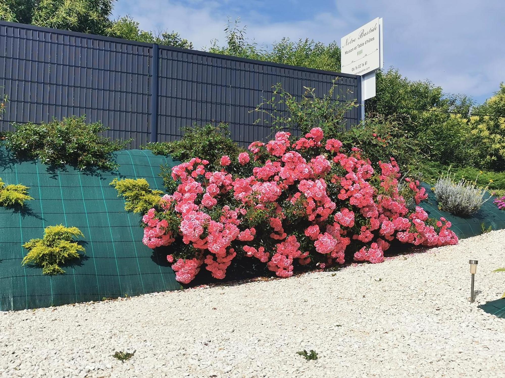 Notre Bastide Maison et table d'hôtes sur réservation, PISCINE et JACUZZI Marcillac-Saint-Quentin Exterior foto